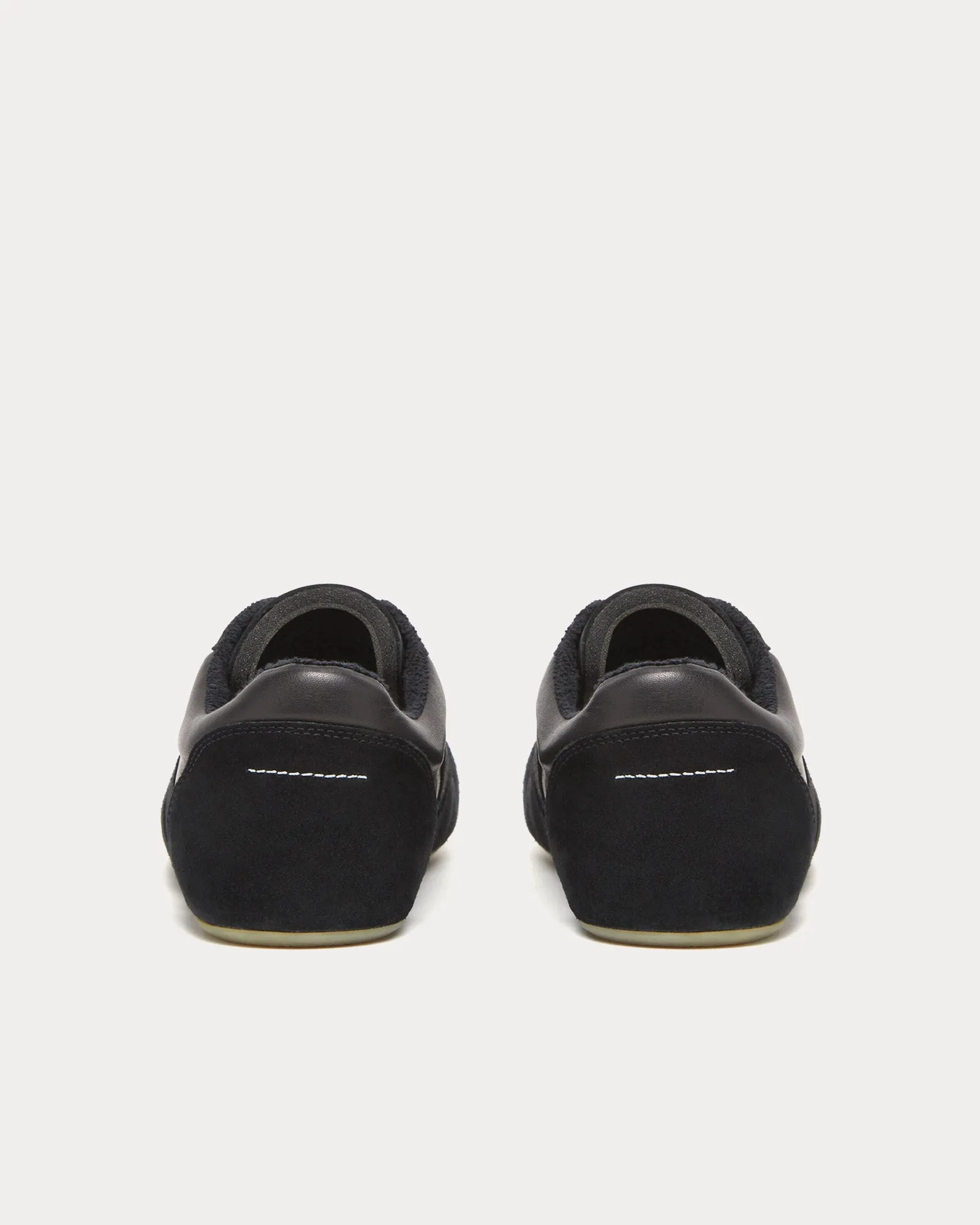 Anatomic Black Low Top Sneakers