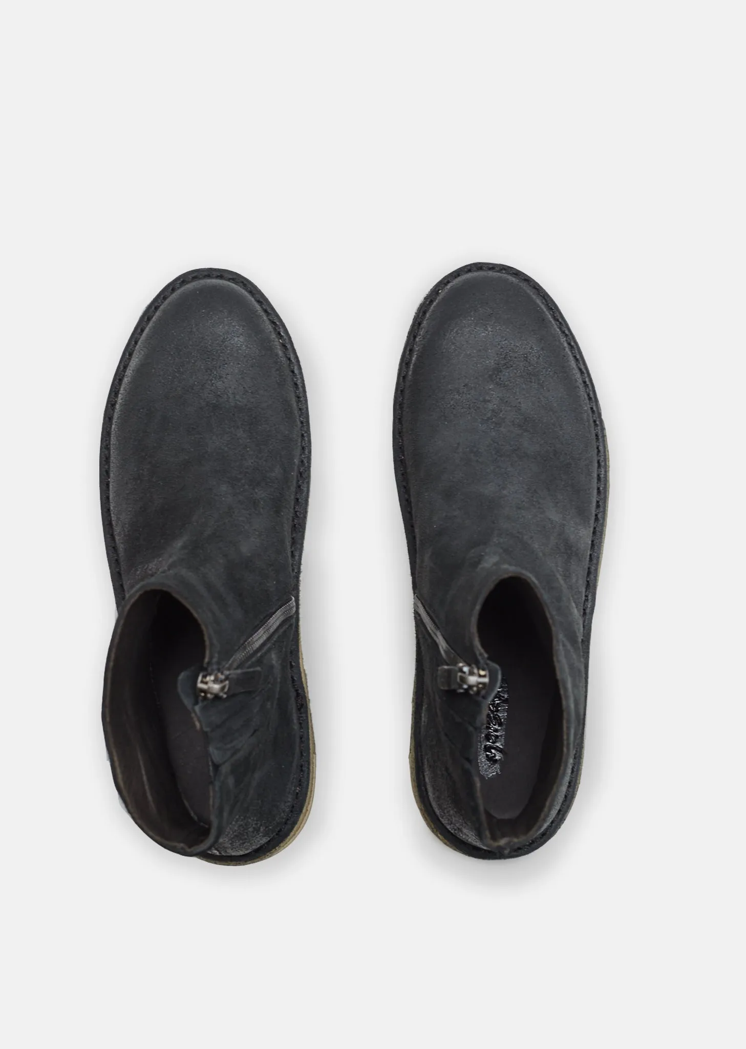 Contrast Stitching Suede Boots