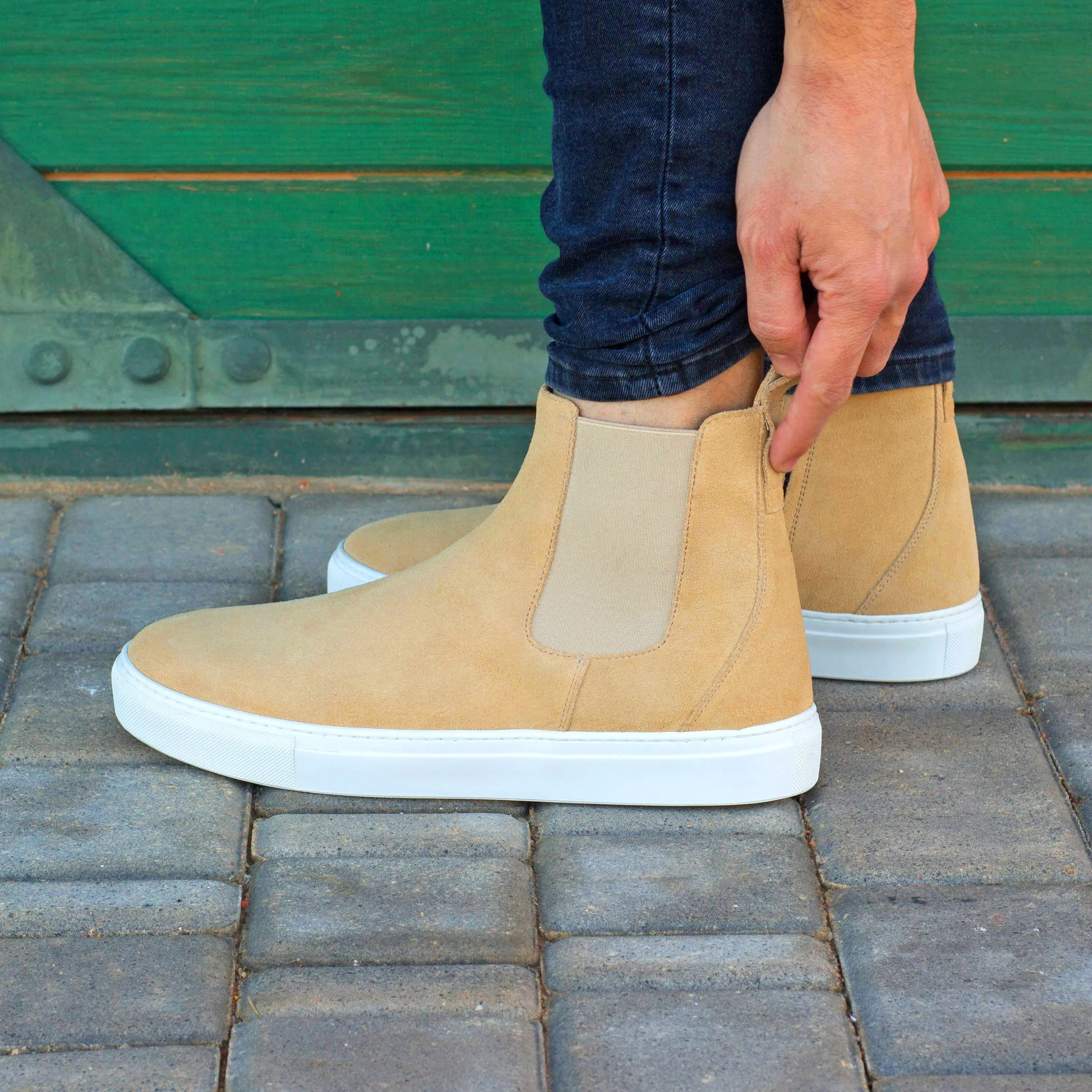 DapperFam Gallant in Sand Men's Lux Suede Chelsea Sport