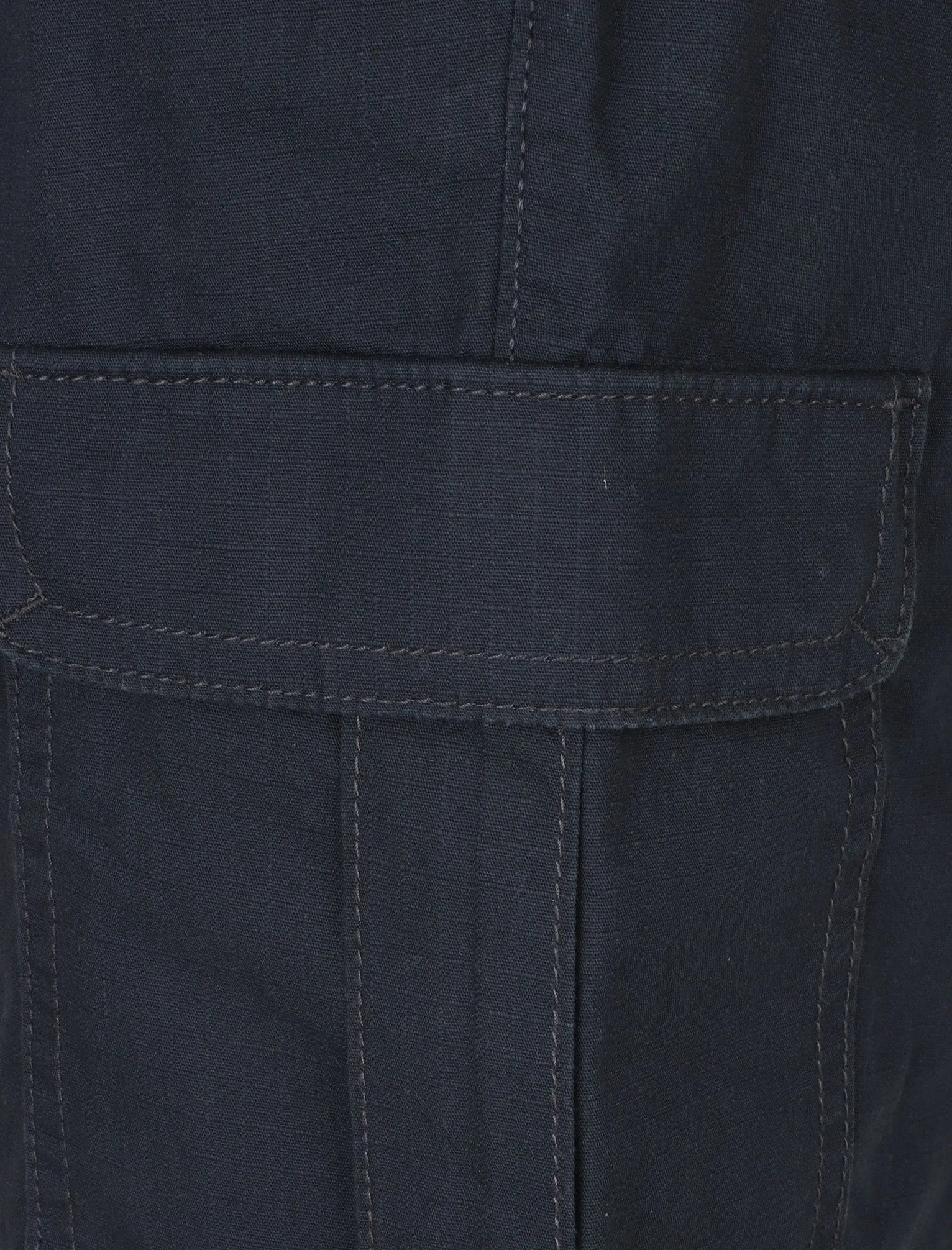 Discovery Cotton Cargo Shorts In Blue Nights - Tokyo Laundry